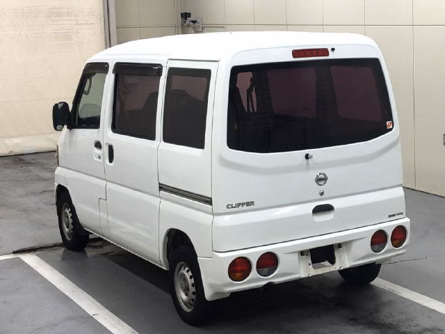 NISSAN CLIPPER