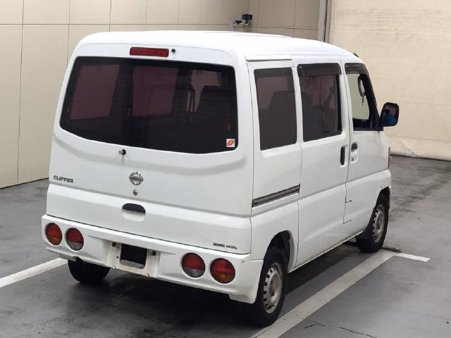 NISSAN CLIPPER