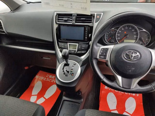TOYOTA RACTIS