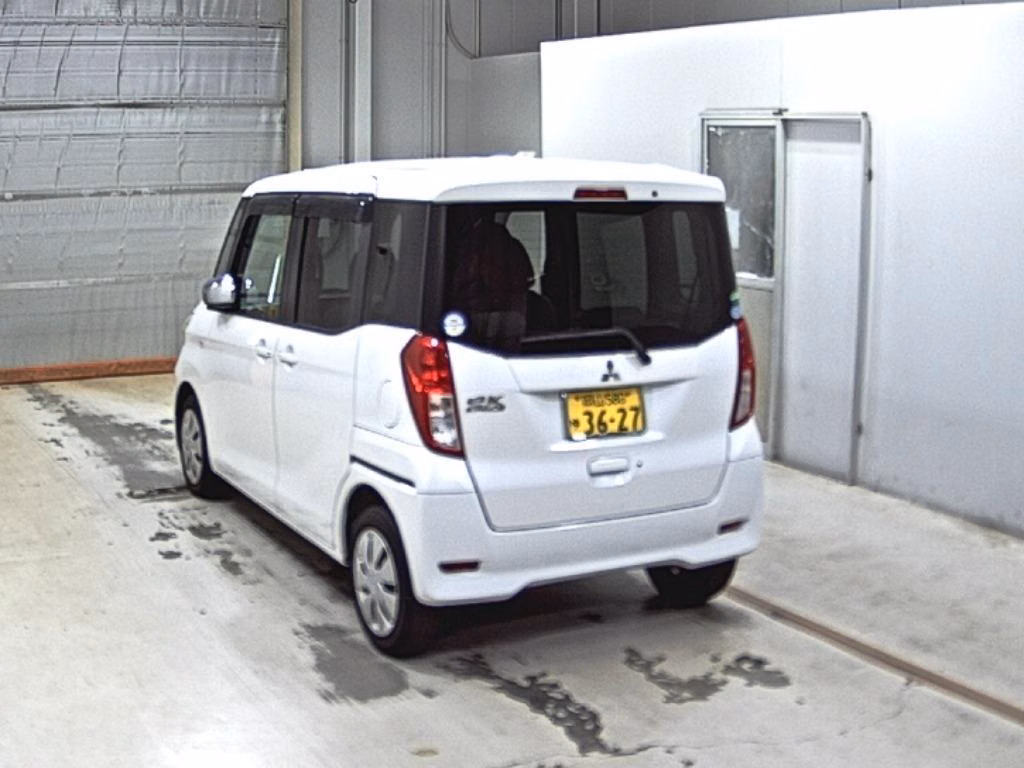 MITSUBISHI EK SPACE