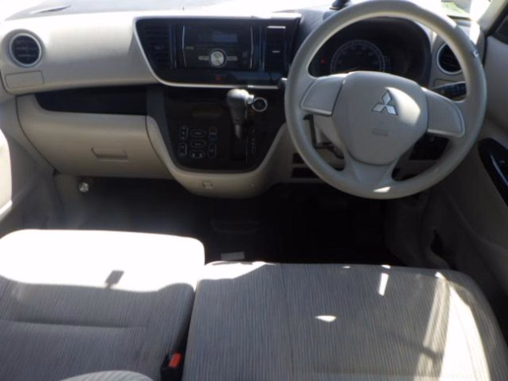 MITSUBISHI EK SPACE