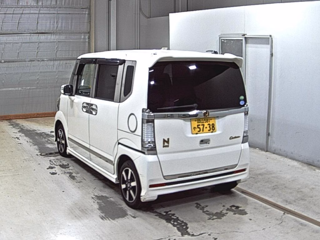 HONDA N-BOX