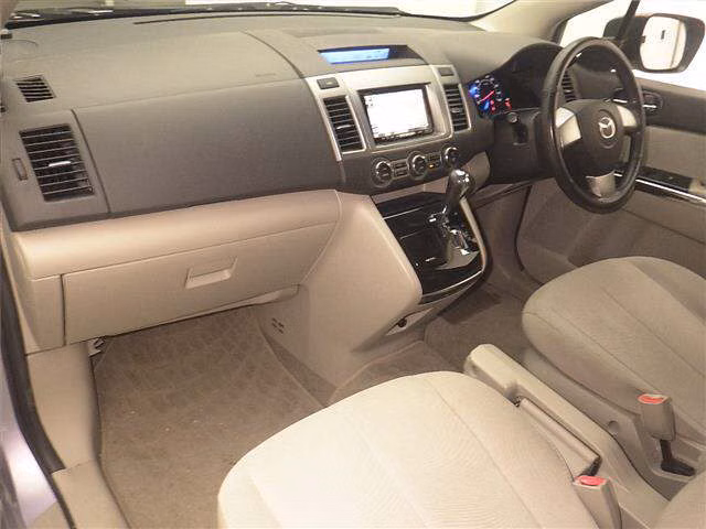 MAZDA MPV