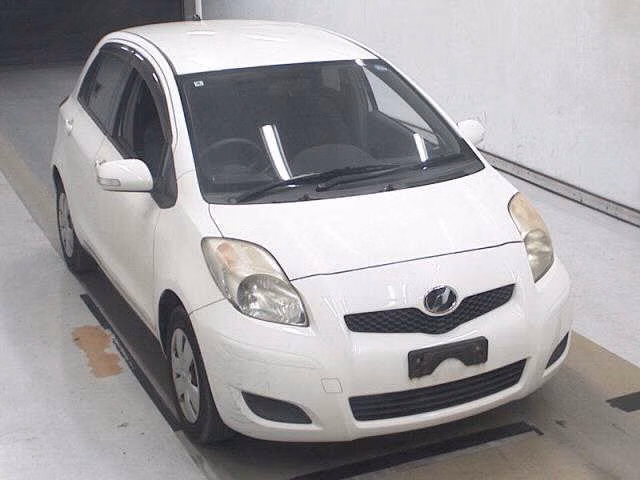 TOYOTA VITZ
