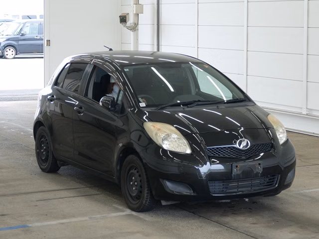 TOYOTA VITZ