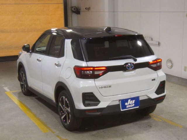 TOYOTA RAIZE