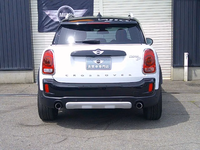 MINI CROSSOVER