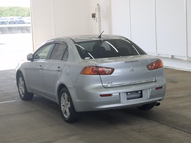 MITSUBISHI GALANT FORTIS