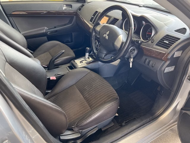 MITSUBISHI GALANT FORTIS