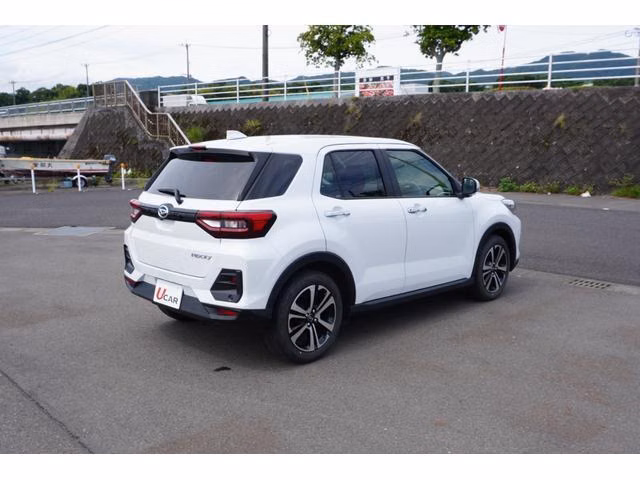 DAIHATSU ROCKY