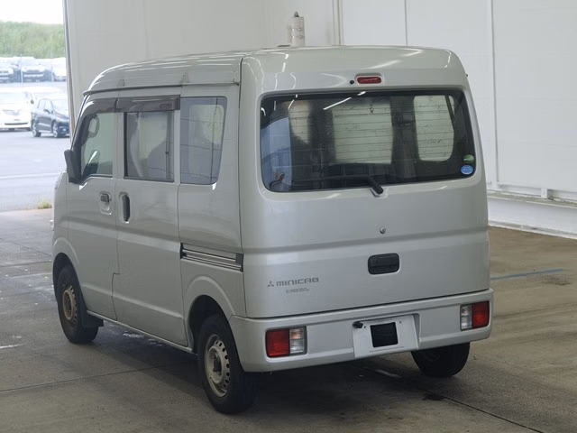 MITSUBISHI MINICAB