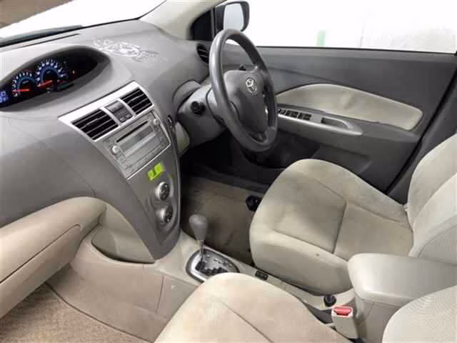 TOYOTA BELTA