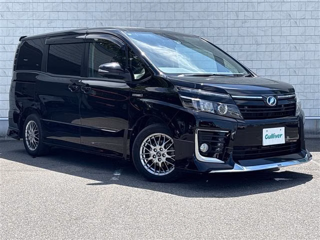 TOYOTA VOXY