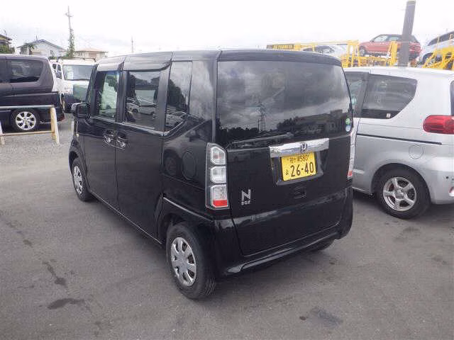 HONDA N-BOX