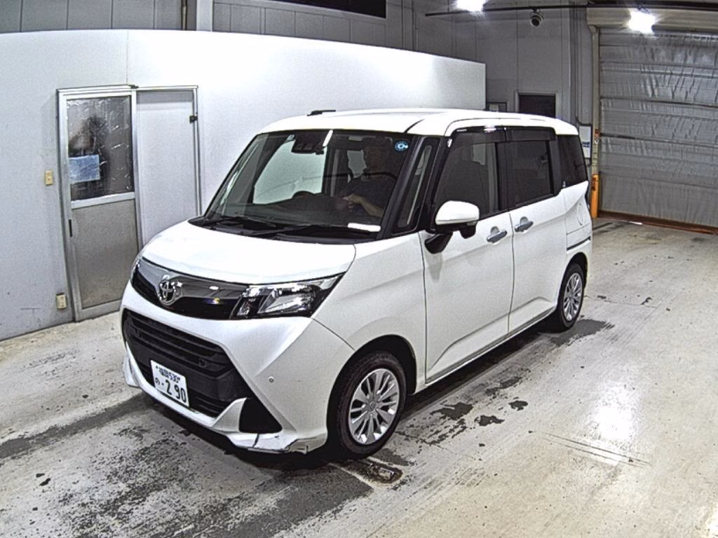 TOYOTA TANK