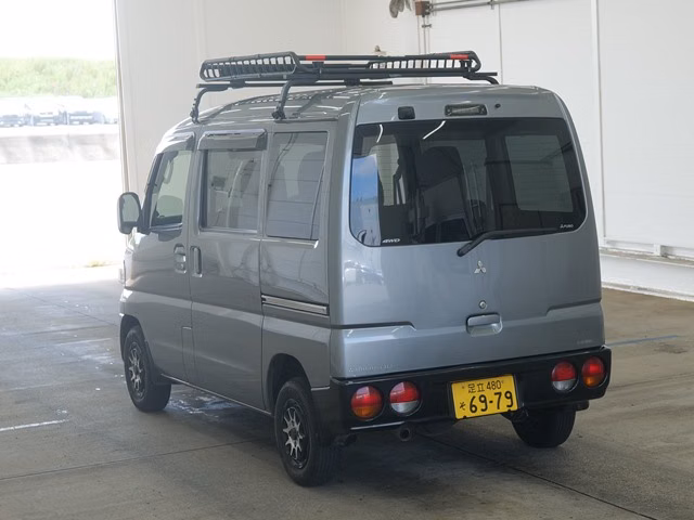 MITSUBISHI MINICAB