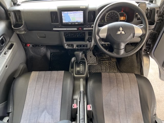 MITSUBISHI MINICAB