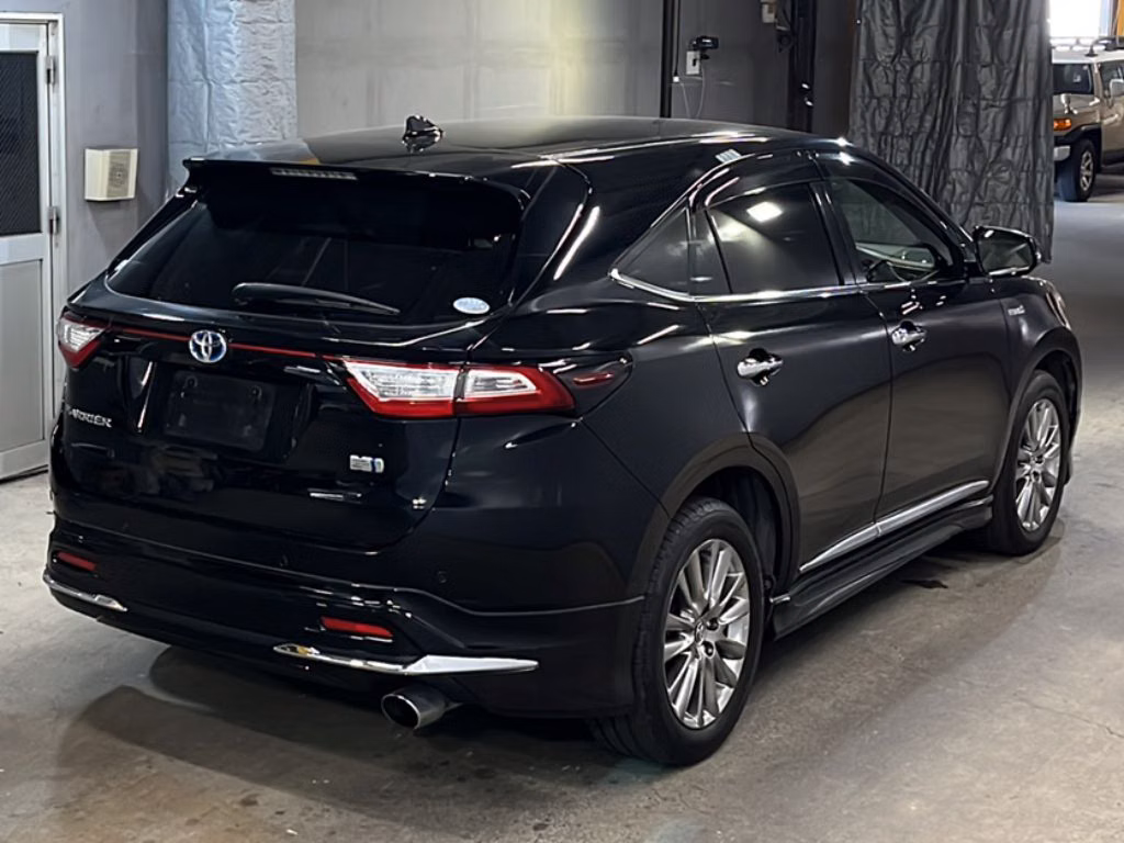TOYOTA HARRIER