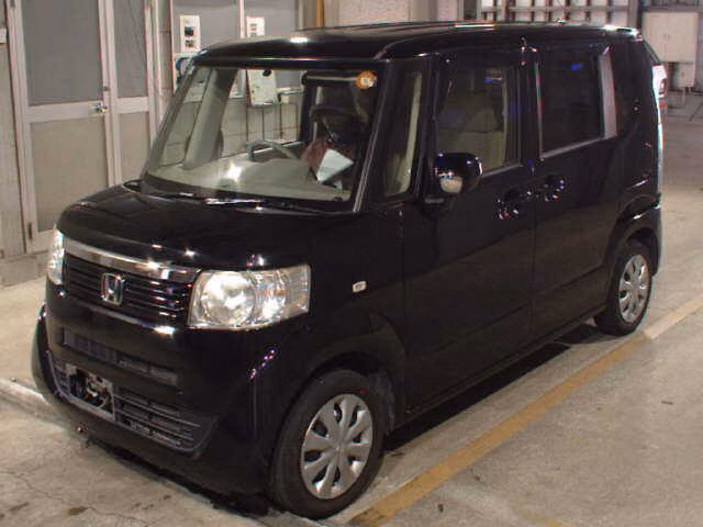HONDA N-BOX