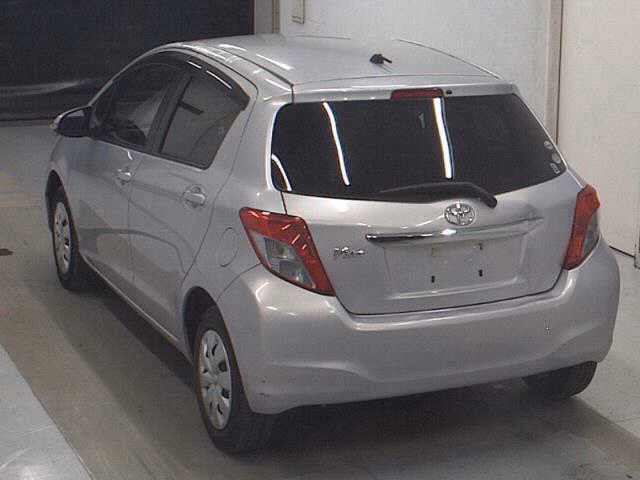 TOYOTA VITZ