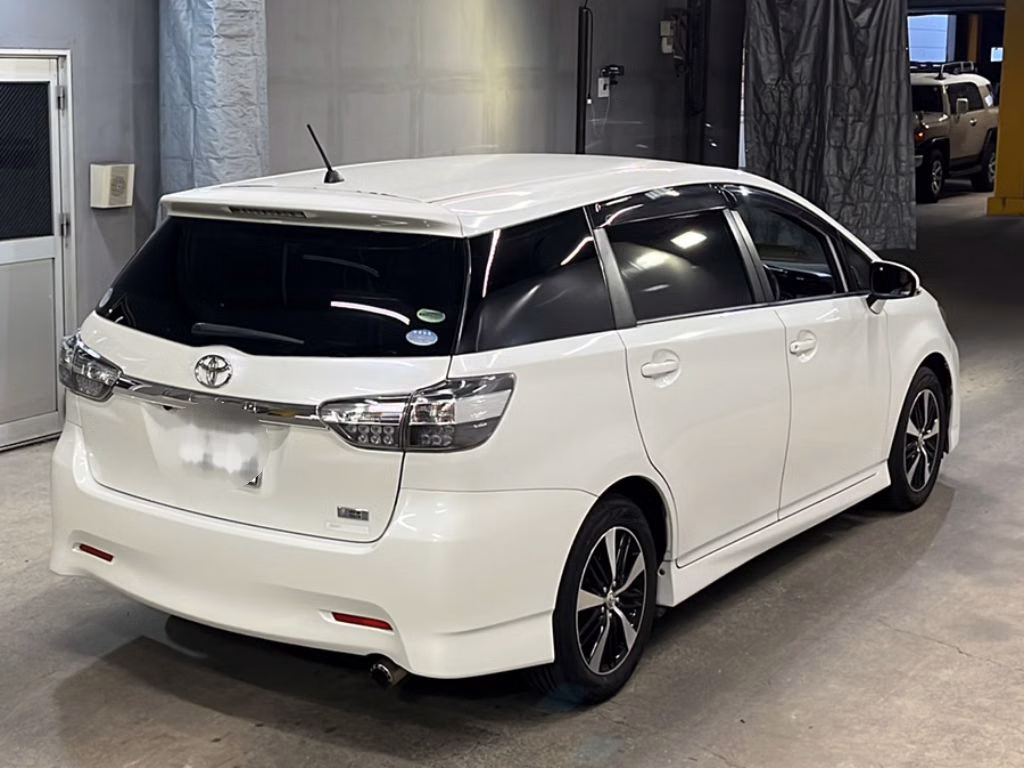 TOYOTA WISH