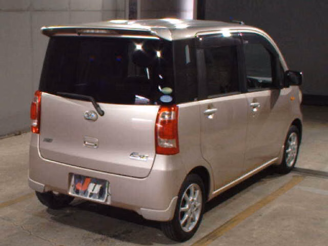 DAIHATSU TANTO EXE