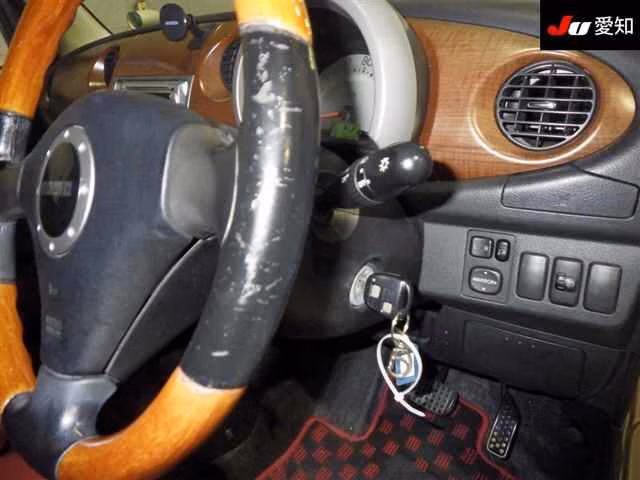 DAIHATSU MIRA GINO