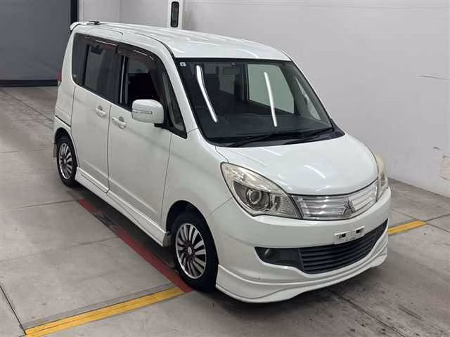 MITSUBISHI DELICA D:2