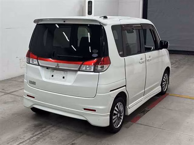 MITSUBISHI DELICA D:2