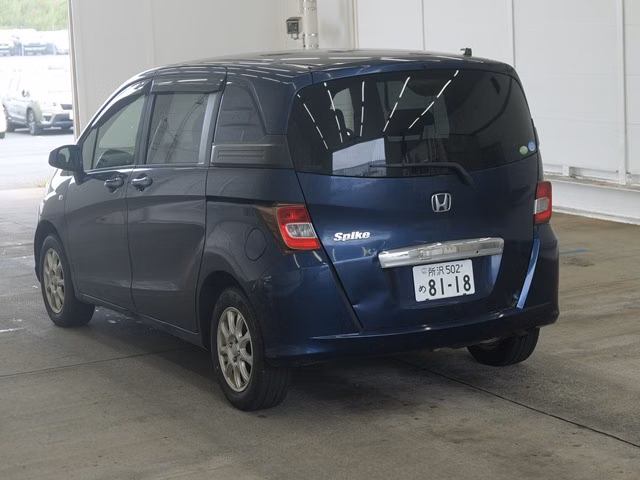 HONDA FREED SPIKE