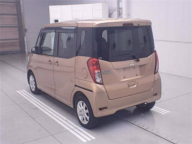 MITSUBISHI EK SPACE