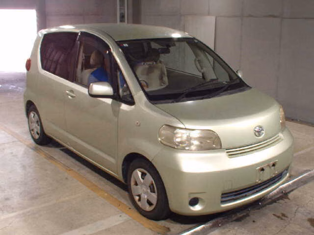 TOYOTA PORTE