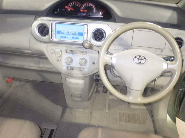 TOYOTA PORTE