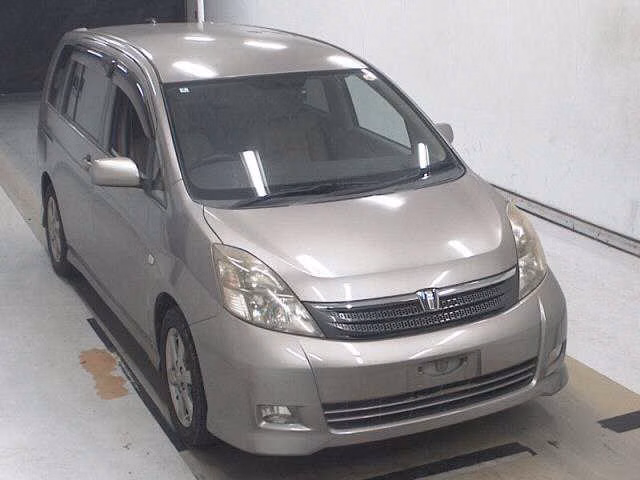 TOYOTA ISIS
