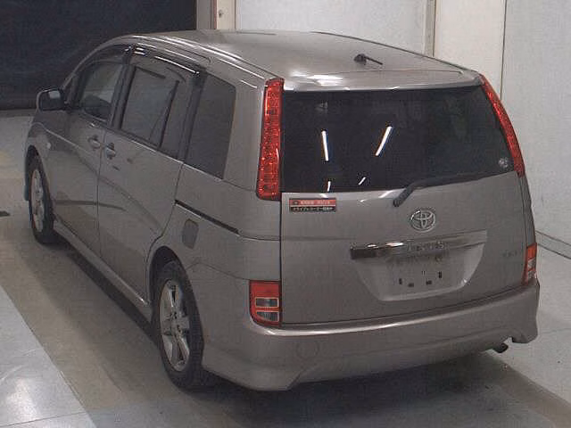 TOYOTA ISIS