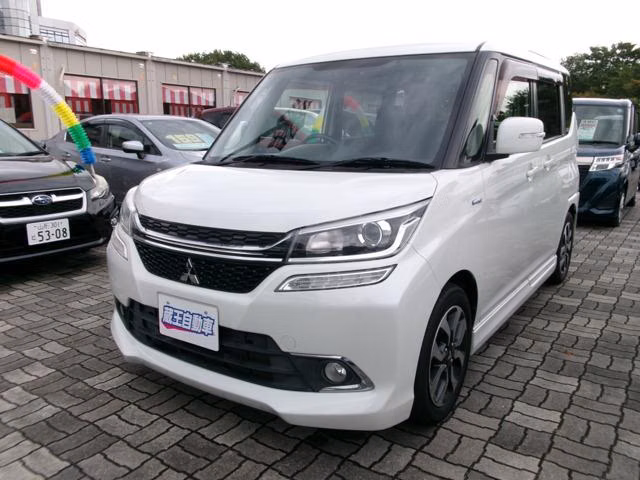 Mitsubishi Delica D:2
