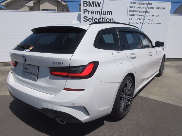 BMW 3-SERIES