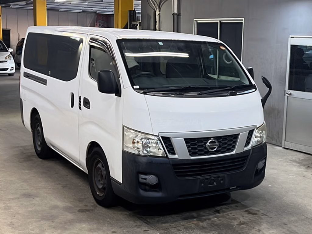 NISSAN NV350 CARAVAN