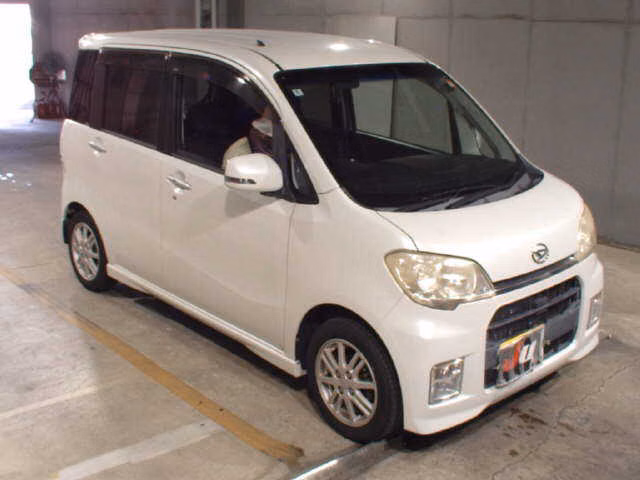 DAIHATSU TANTO EXE