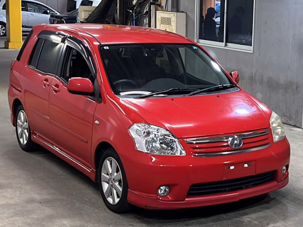 TOYOTA RAUM