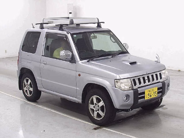 MITSUBISHI PAJERO MINI