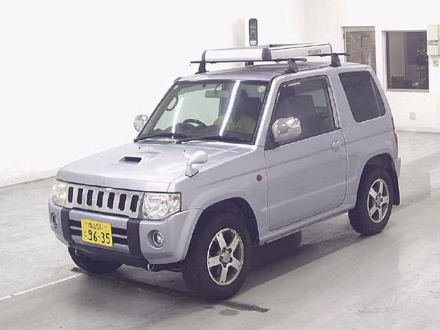 MITSUBISHI PAJERO MINI