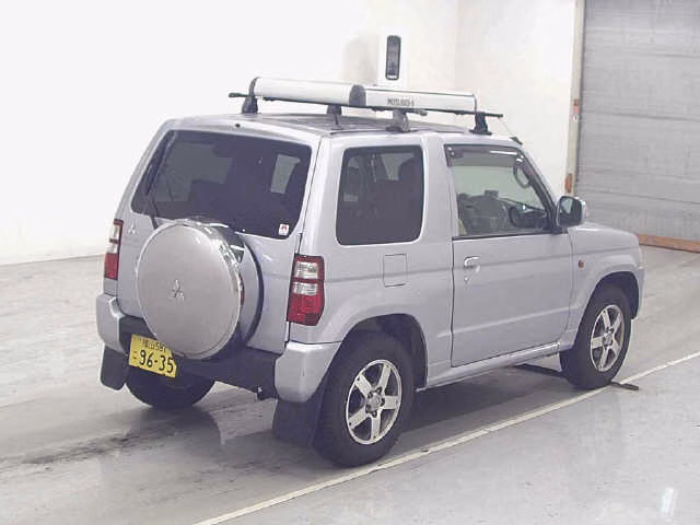 MITSUBISHI PAJERO MINI