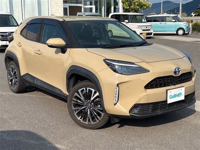 TOYOTA YARIS CROSS