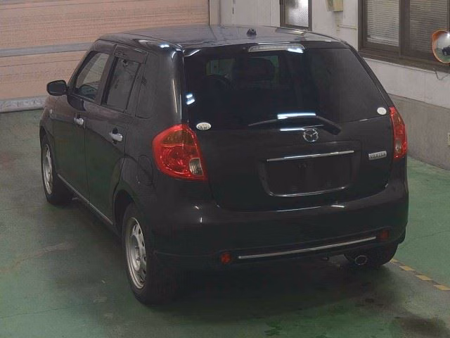 MAZDA VERISA