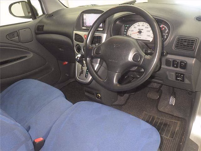 DAIHATSU MAX