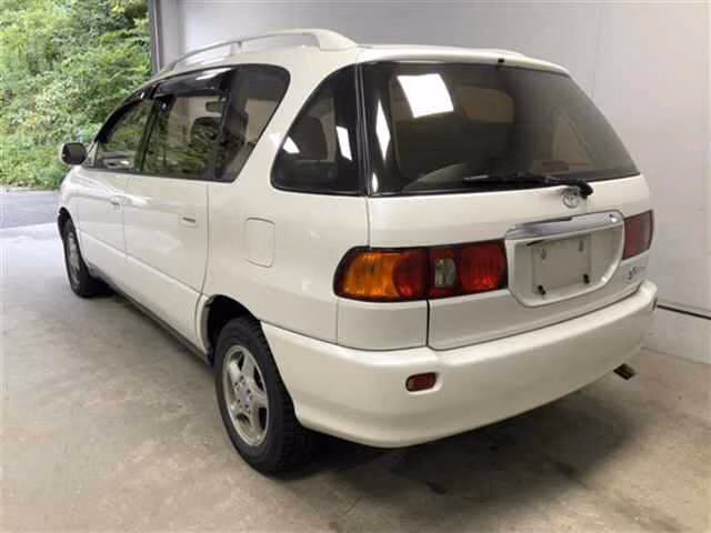 TOYOTA IPSUM