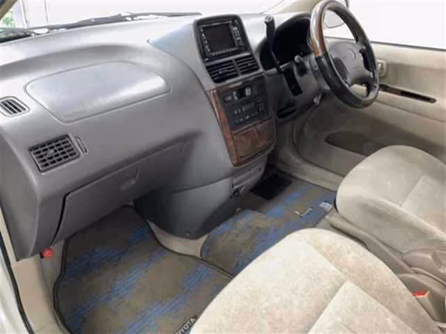 TOYOTA IPSUM