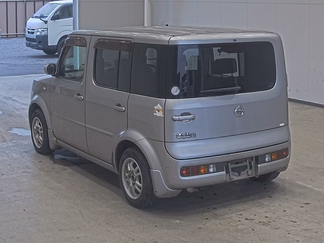 NISSAN CUBE
