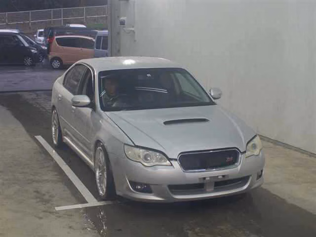 SUBARU LEGACY B4